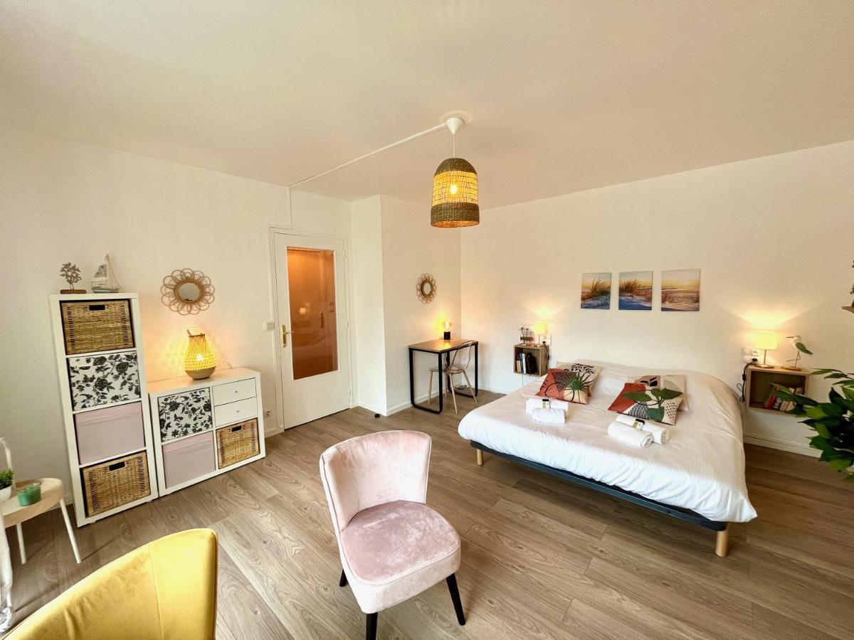 Nihal, Studio Proche Zenith Avec Parking Et Balcon Caen Buitenkant foto